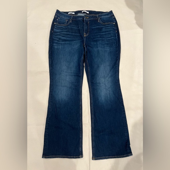 Vigoss Denim - VIGOSS Jagger boot cut stretch Jean. Washed but never worn. Indigo. Size 18